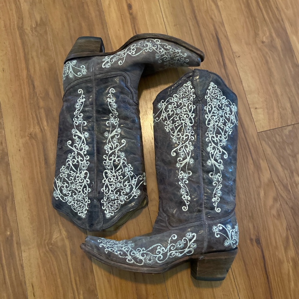 Corral Western Snip Toe Boots